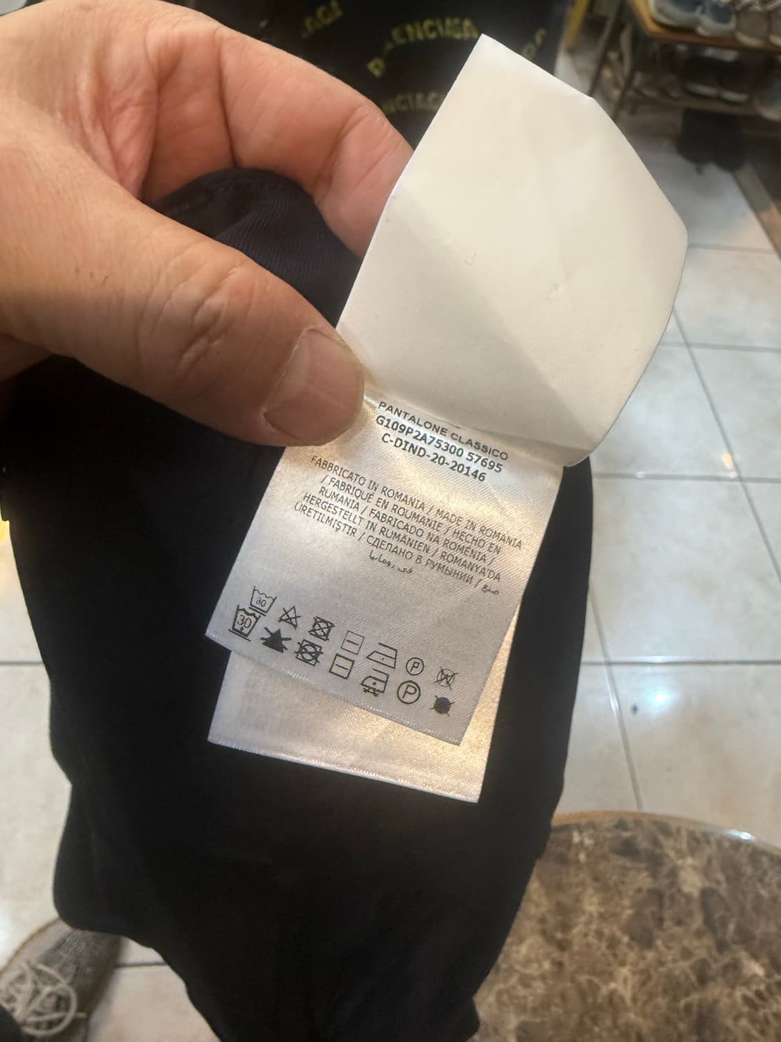 38/28 정품 몽클레어 원모 새바지 팝니다 상품이미지4