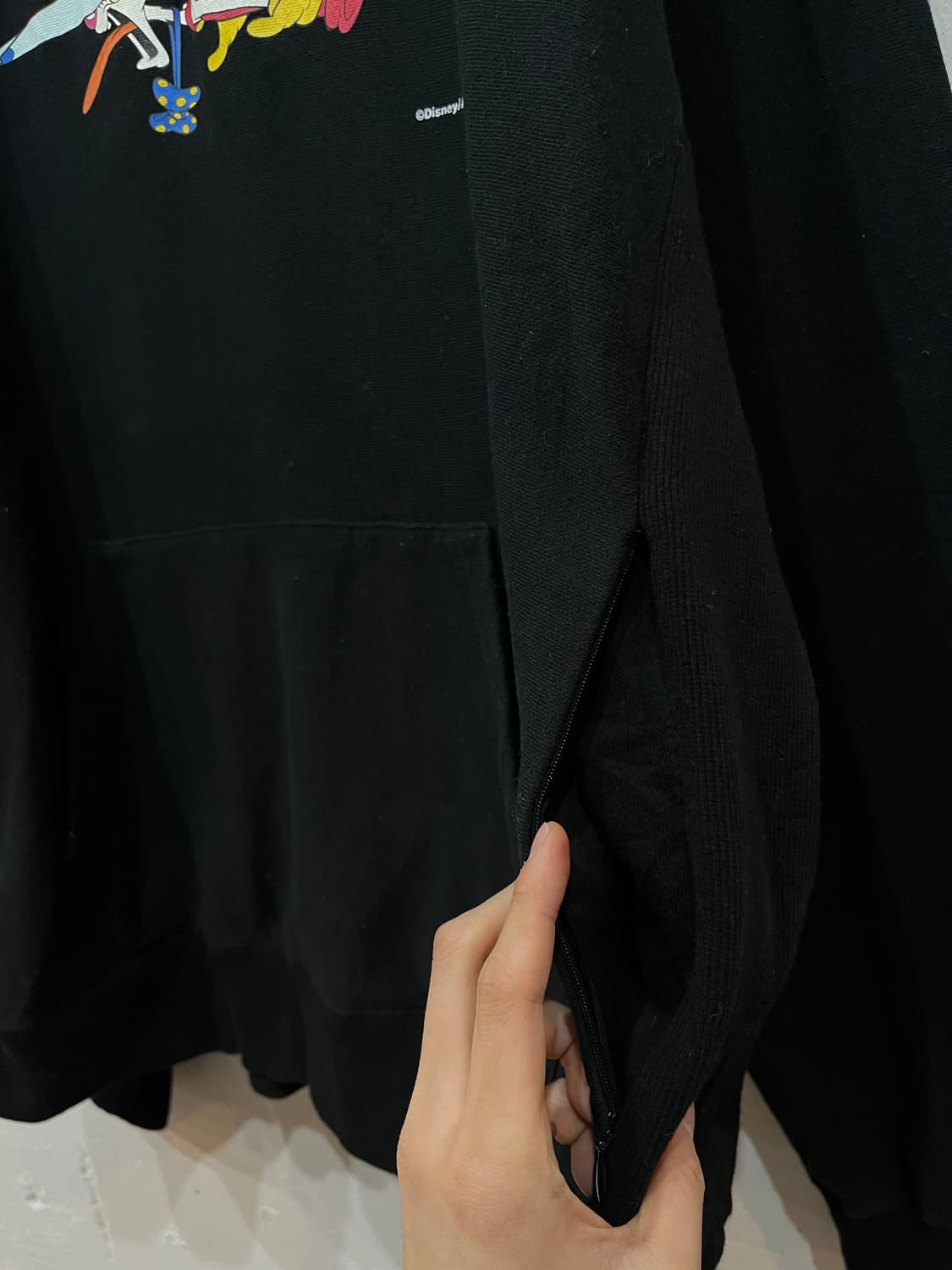 파세타즘 X 디즈니 19AW 로져 래빗 터틀넥 맨투맨 스웻셔츠 상품이미지4