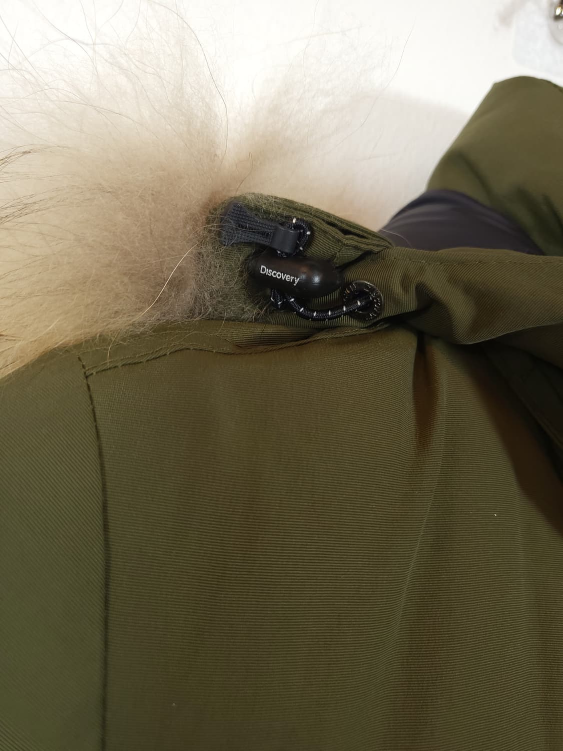 디스커버리 매장정품 다운패딩 카키 90 S 새제품급 상품이미지2