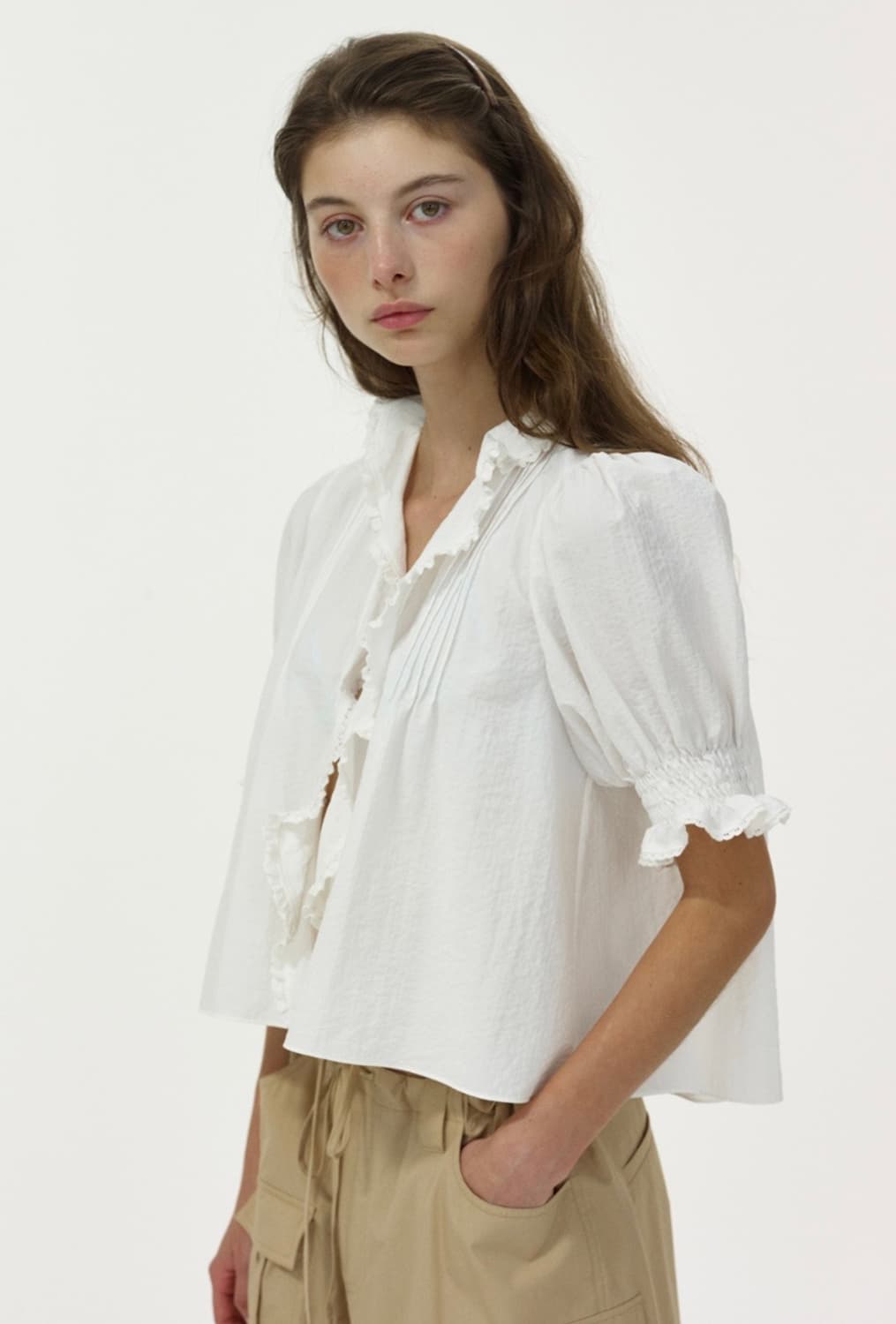 리본빛 Rosie Ruffle Blouse 상품이미지1
