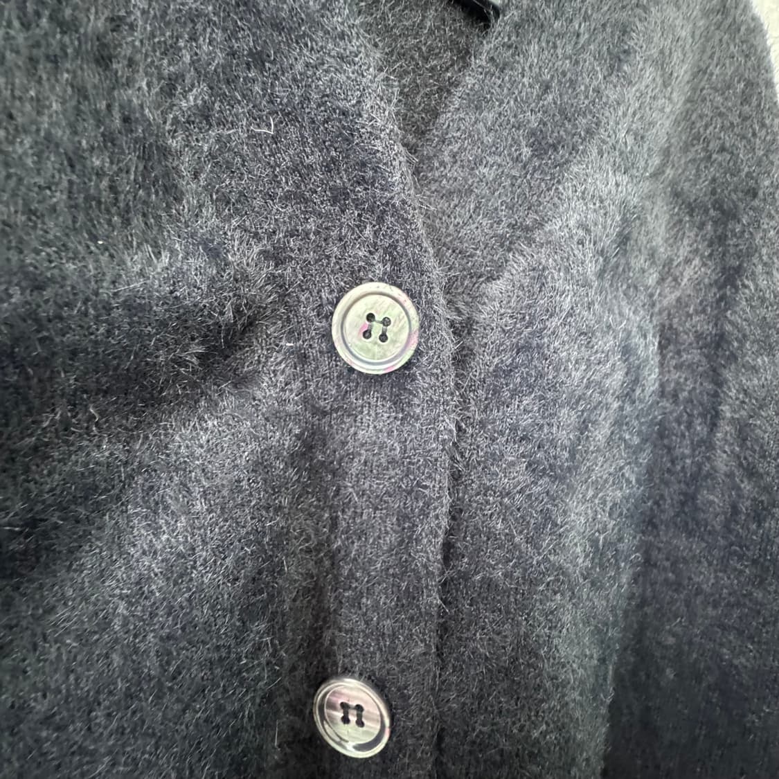 블랙 브이넥 보들퍼 브이넥 니트 가디건 프리 상품이미지7