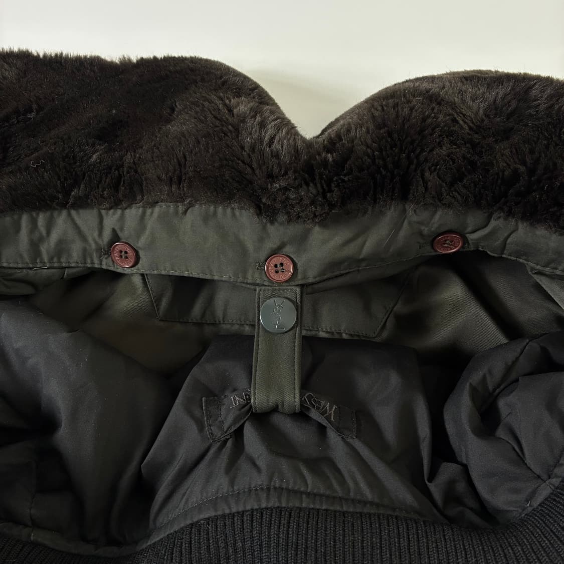 Yves Saint Laurent  입생로랑 카키 퍼카라 패디드 자켓  상품이미지9