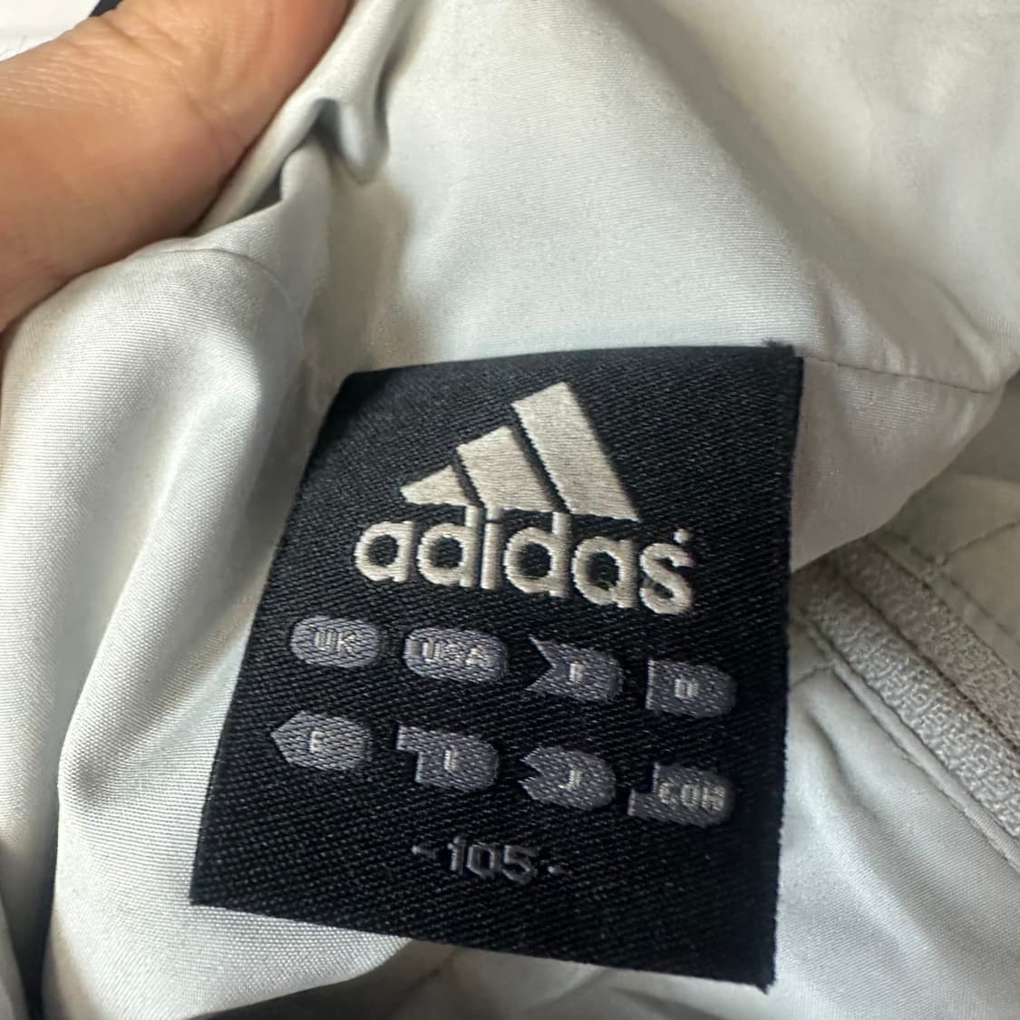 아디다스 00s 퍼포먼스로고 그레이바람막이 105 상품이미지3