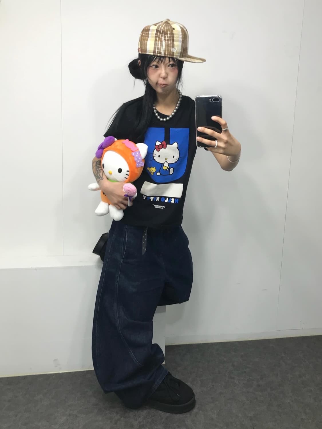 헬로키티 X 언더커버 콜라보 반팔 티셔츠 상품이미지3