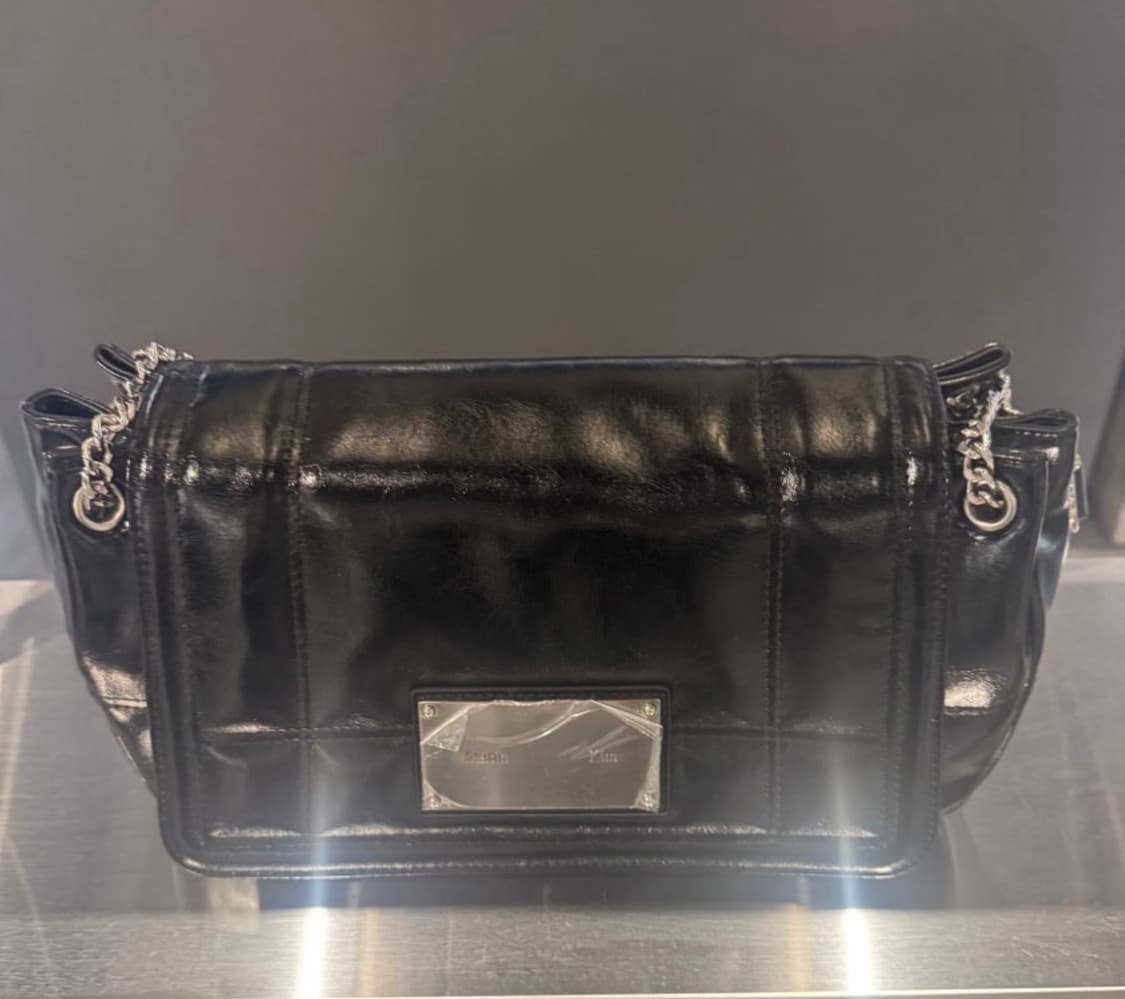 마뗑킴 글로시 퀼팅 미디움 체인 백 인 블랙 상품이미지1