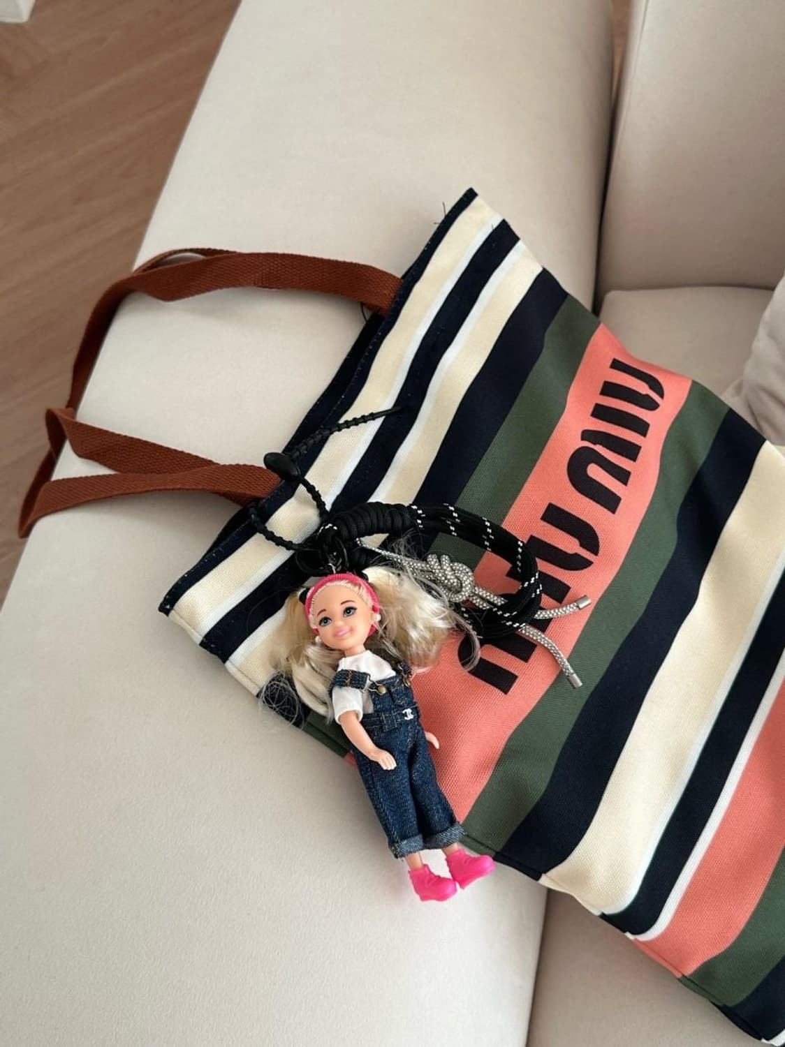 미우미우 뷰티 스트라이프 에코백 기프트백 핑크 상품이미지2