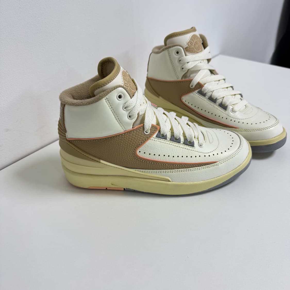 (W) 조던 2 레트로 선셋 헤이즈 상품이미지2