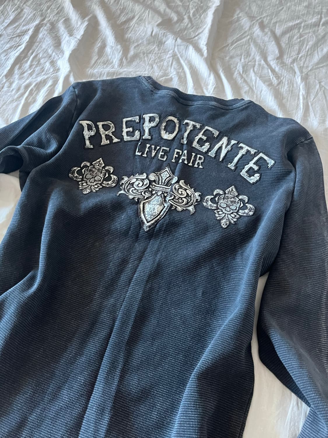Prepotente gothic print long sleeve 상품이미지5