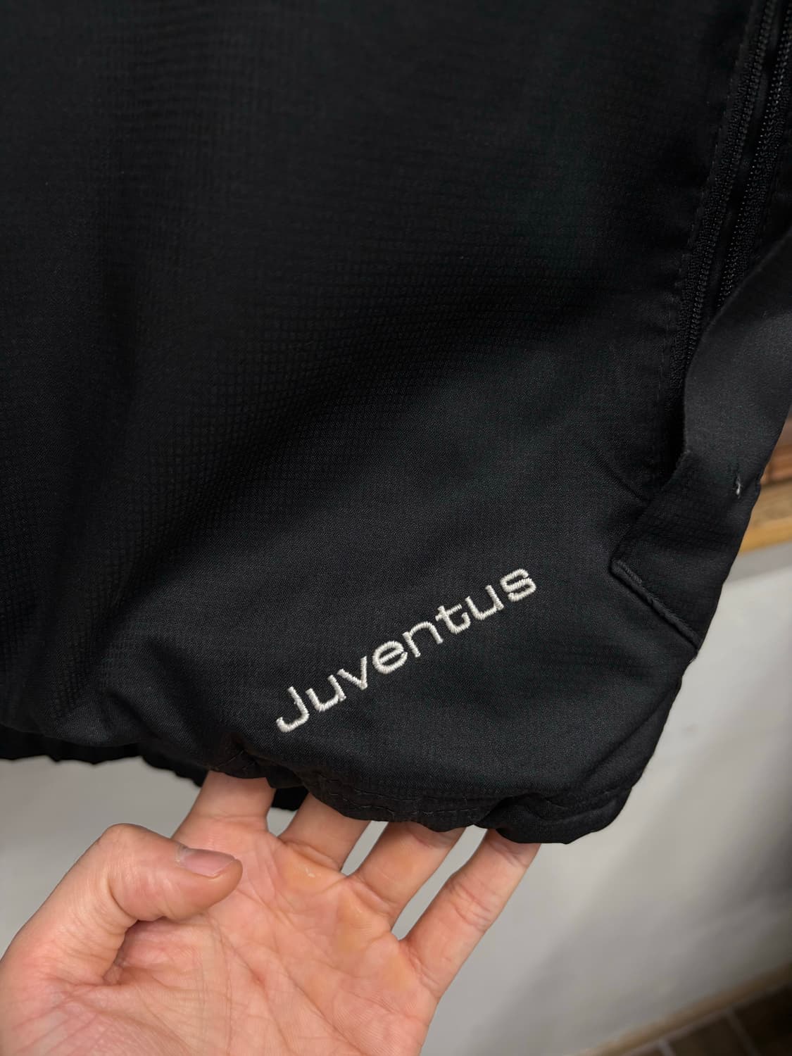 나이키 유벤투스 블랙 바람막이 점퍼 상품이미지6