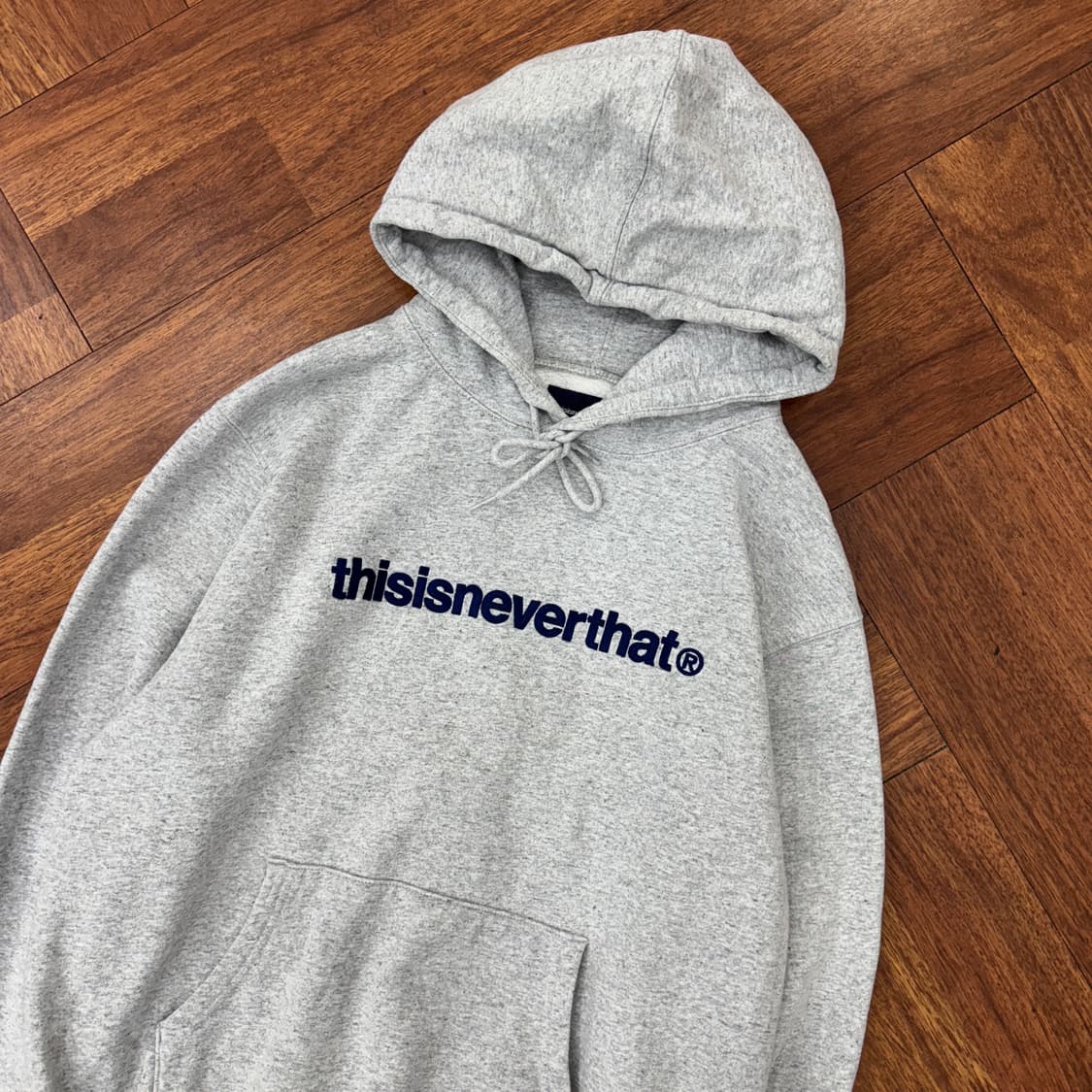 M 디스이즈네버댓 디네댓 자수로고 후드 티셔츠(안감기모) 상품이미지2