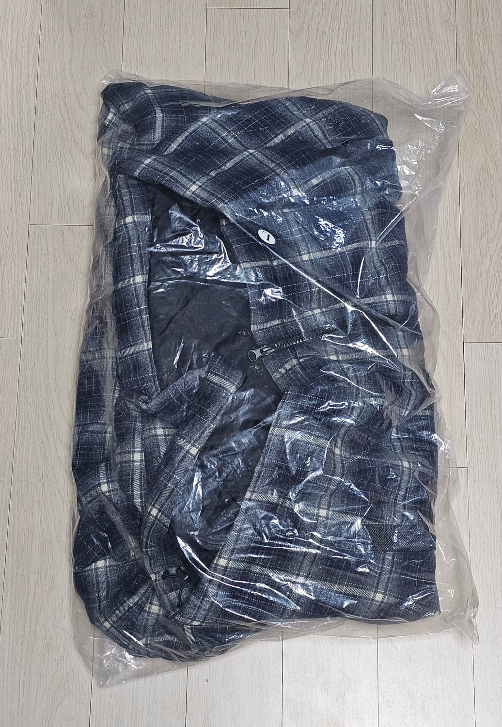 [새제품] 벤힛 체크 봄버 겨울 자켓 정가 21만 상품이미지2