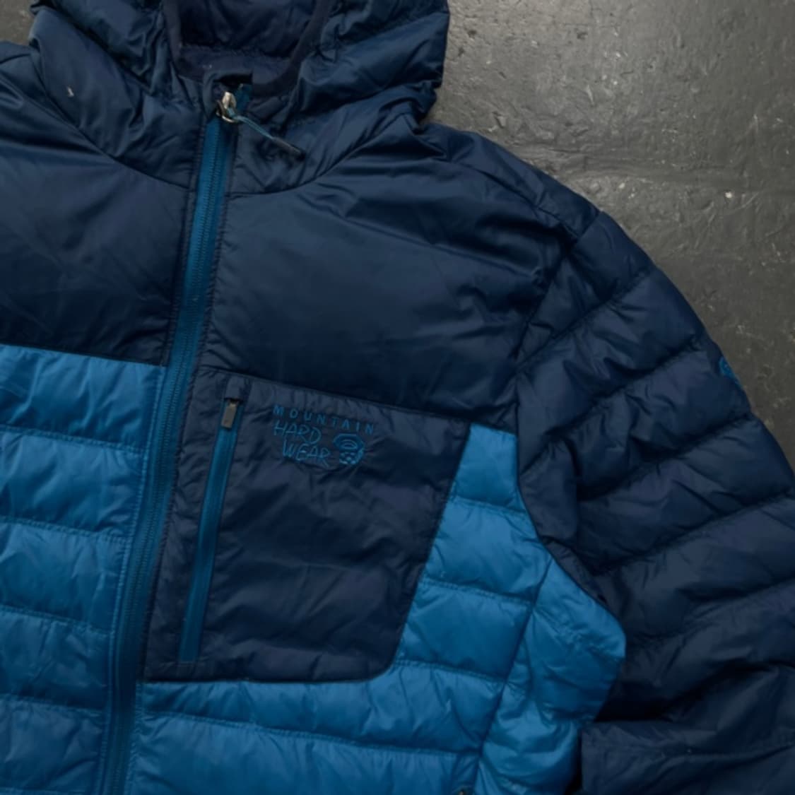 100 마운틴하드웨어 큐 쉴드 경량패딩 상품이미지2