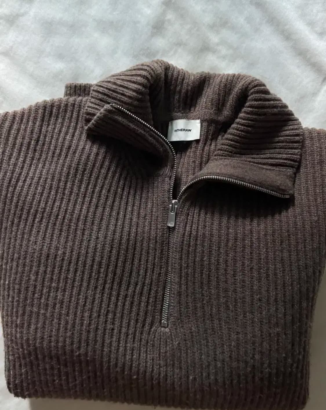인더로우 하프 집업 니트 상품이미지1