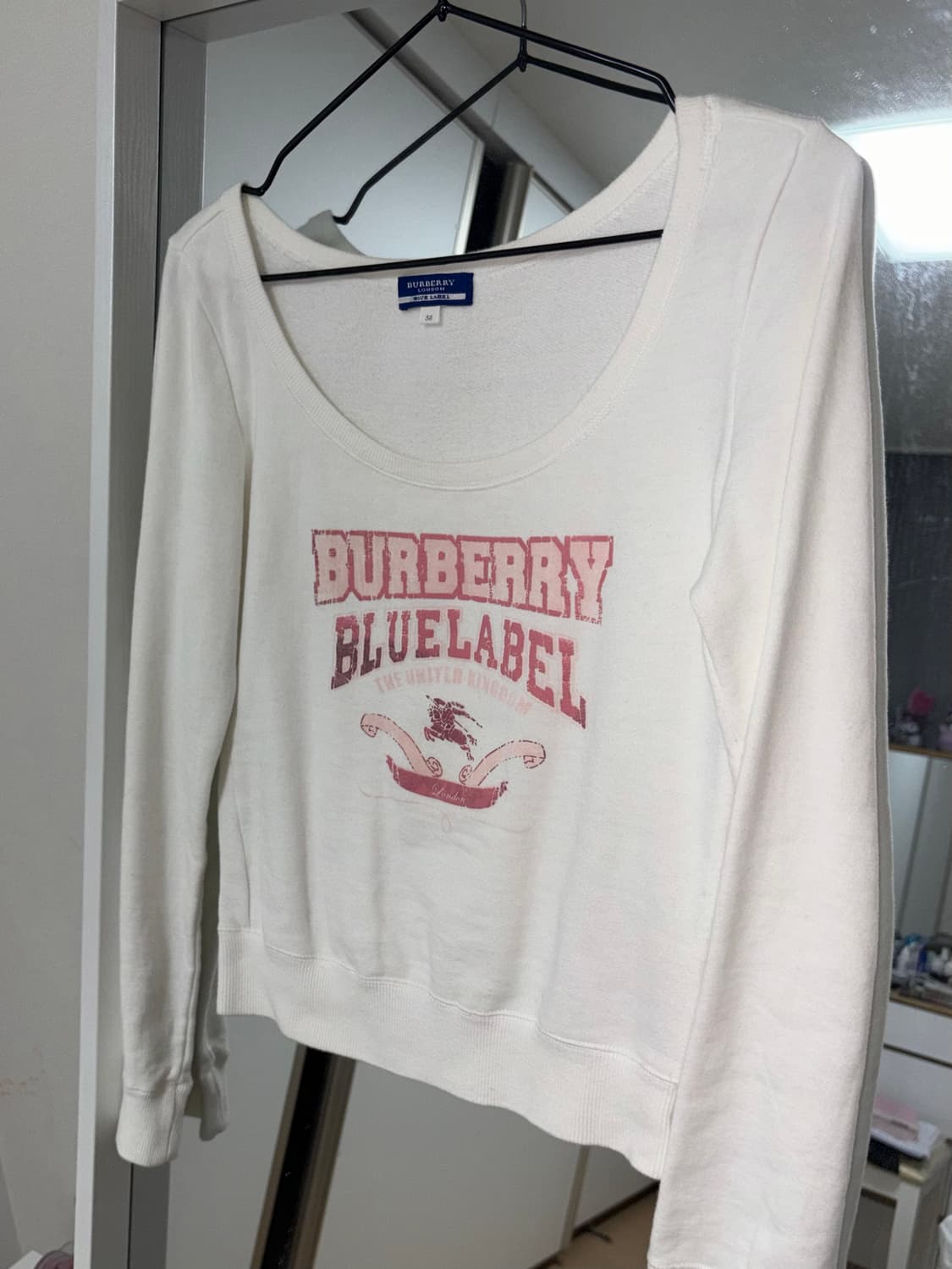 버버리 블루라벨 맨투맨 상품이미지1