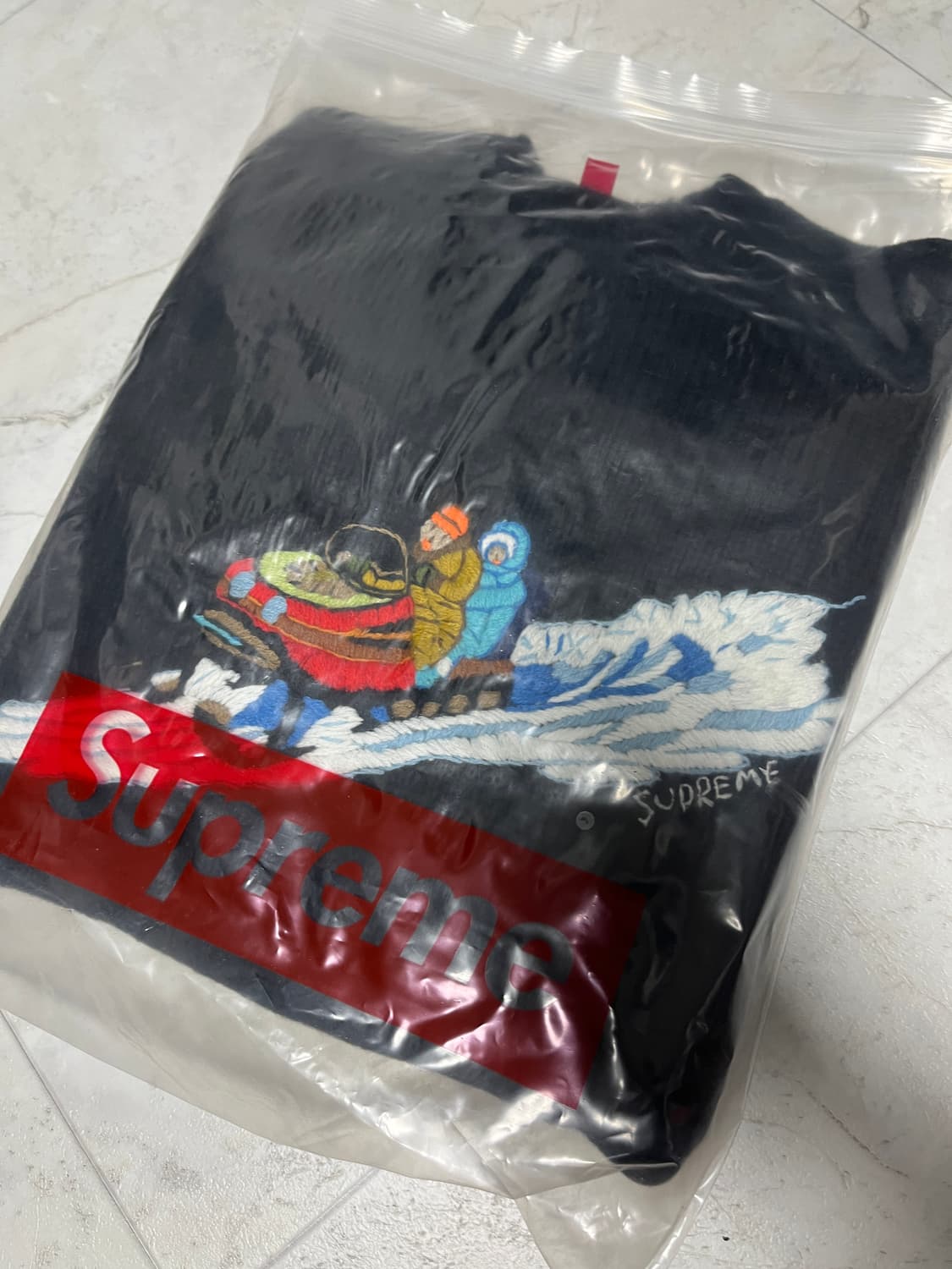 슈프림 스노우모빌 스웨터 블랙 상품이미지2