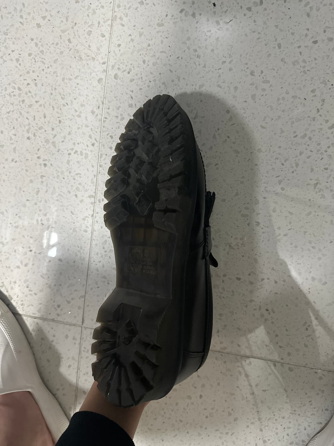 닥터마틴 아드리안 270 상품이미지6