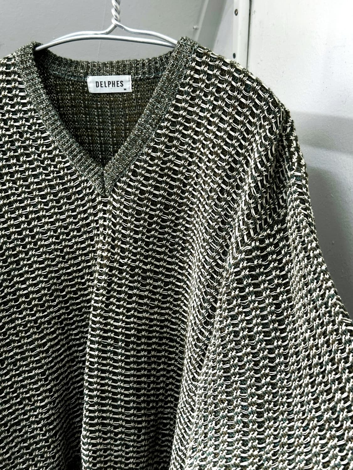 Loose gauge linen cotton v-neck knit 상품이미지1