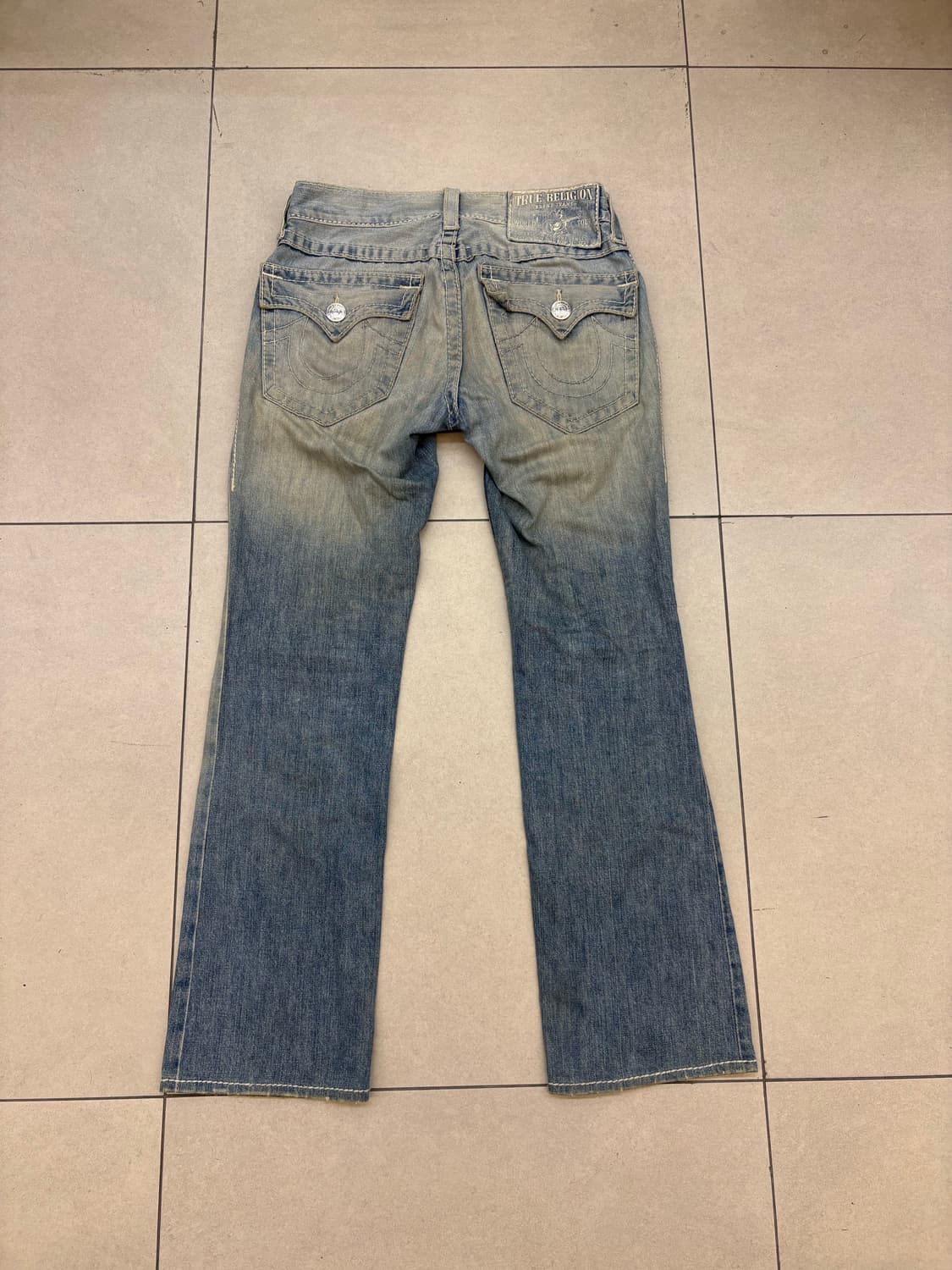 트루릴리전 BIG T ROW 세미 부츠컷 데님 상품이미지3