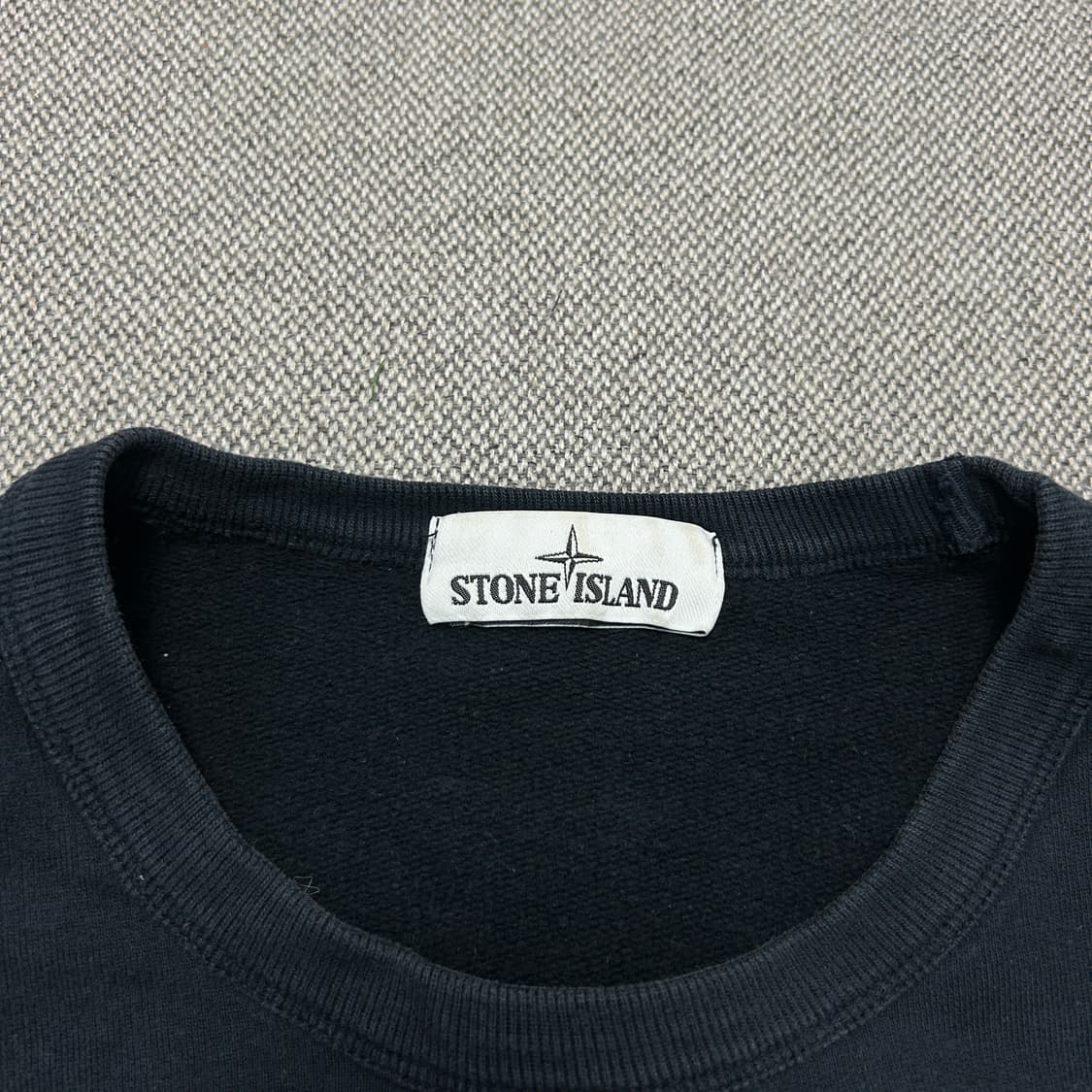 스톤아일랜드 가먼츠다이드 자수로고 맨투맨(M) 상품이미지2