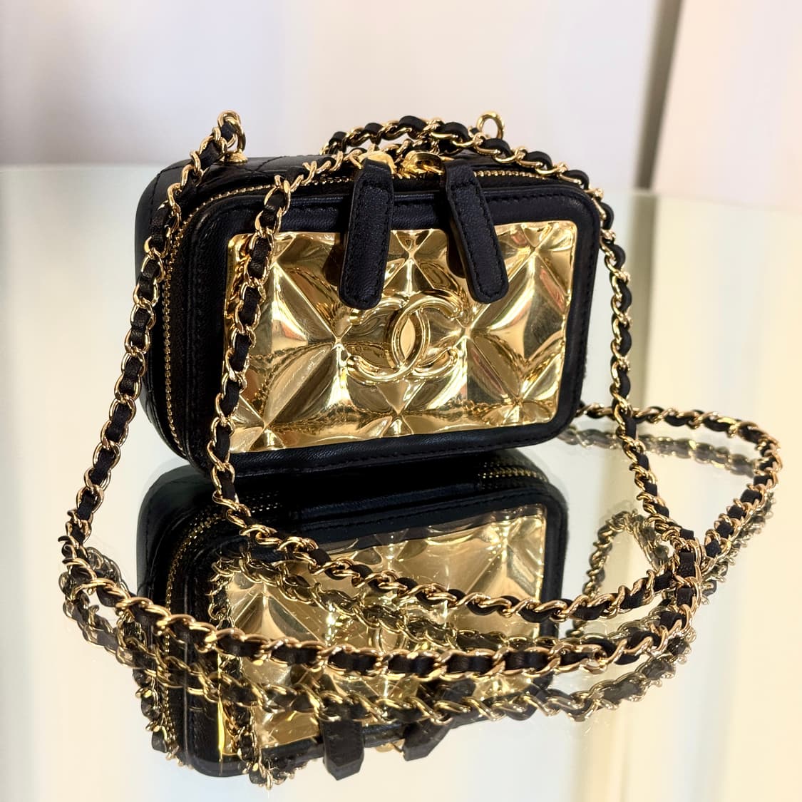 [정품] 샤넬 31번대 플레이트 파티 미니 베니티 체인 크로스백 상품이미지3