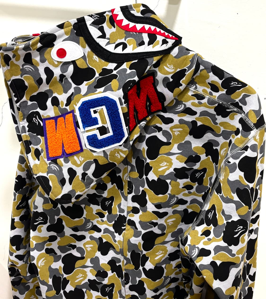 베이프 샤크 후드 황계 상품이미지3