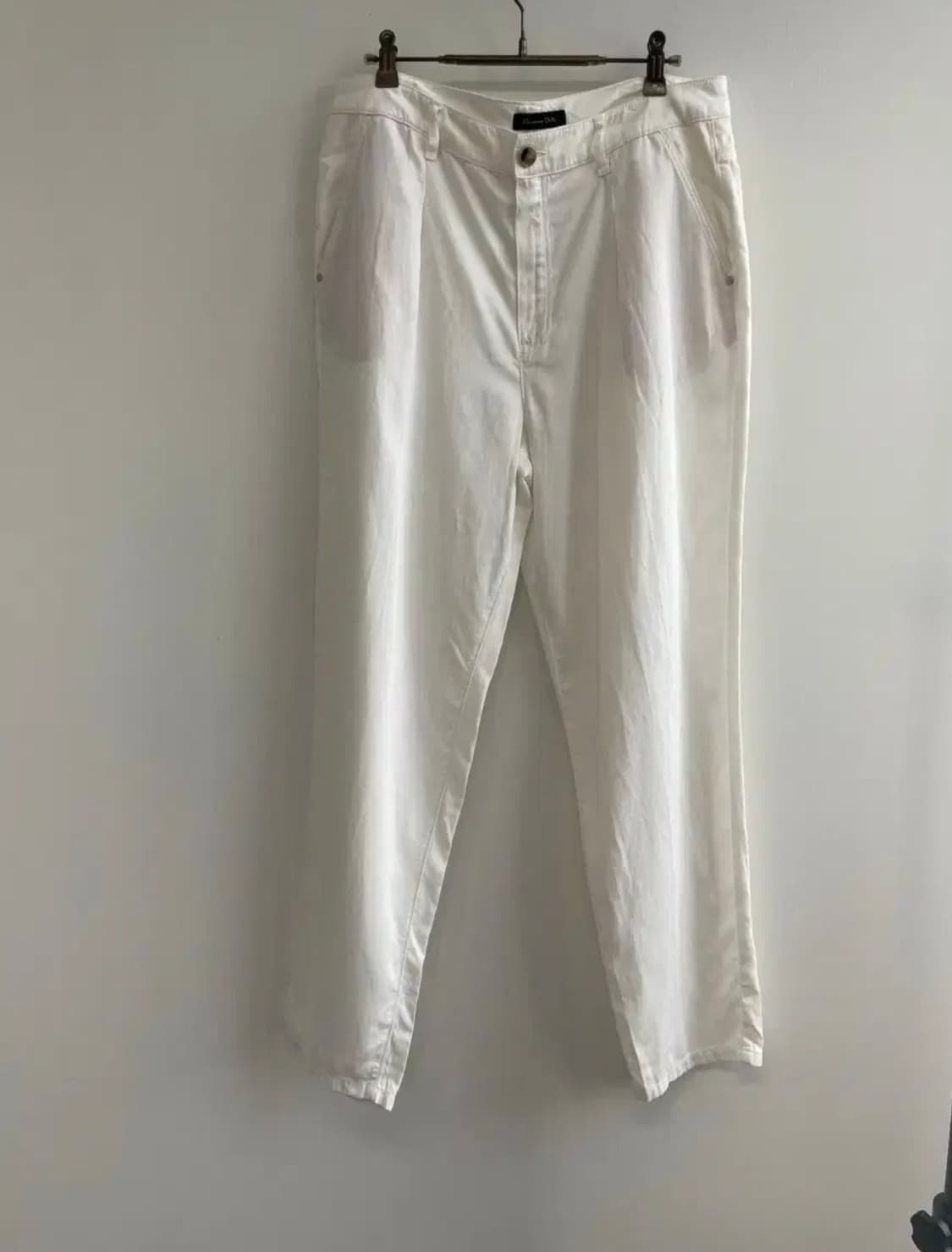 새상품))마시모두띠 화이트 리오셀 린넨 혼방 팬츠 (42사이즈/32-33 상품이미지1