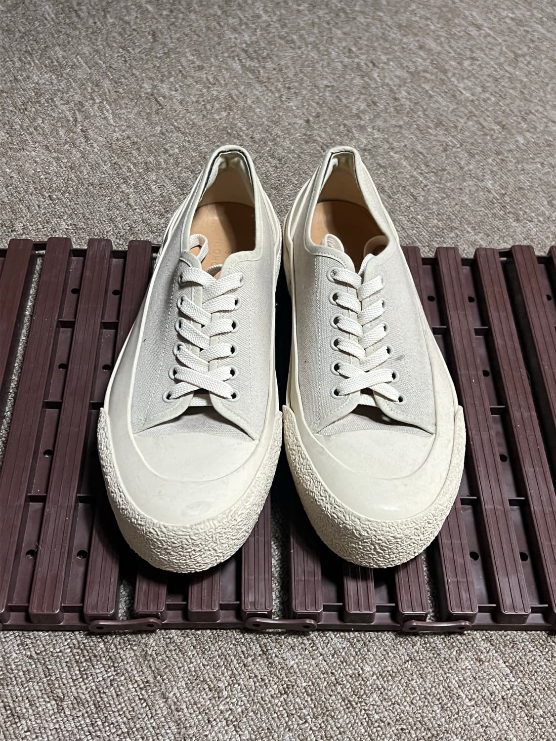 스튜디오 니콜슨 스니커즈 42 상품이미지1