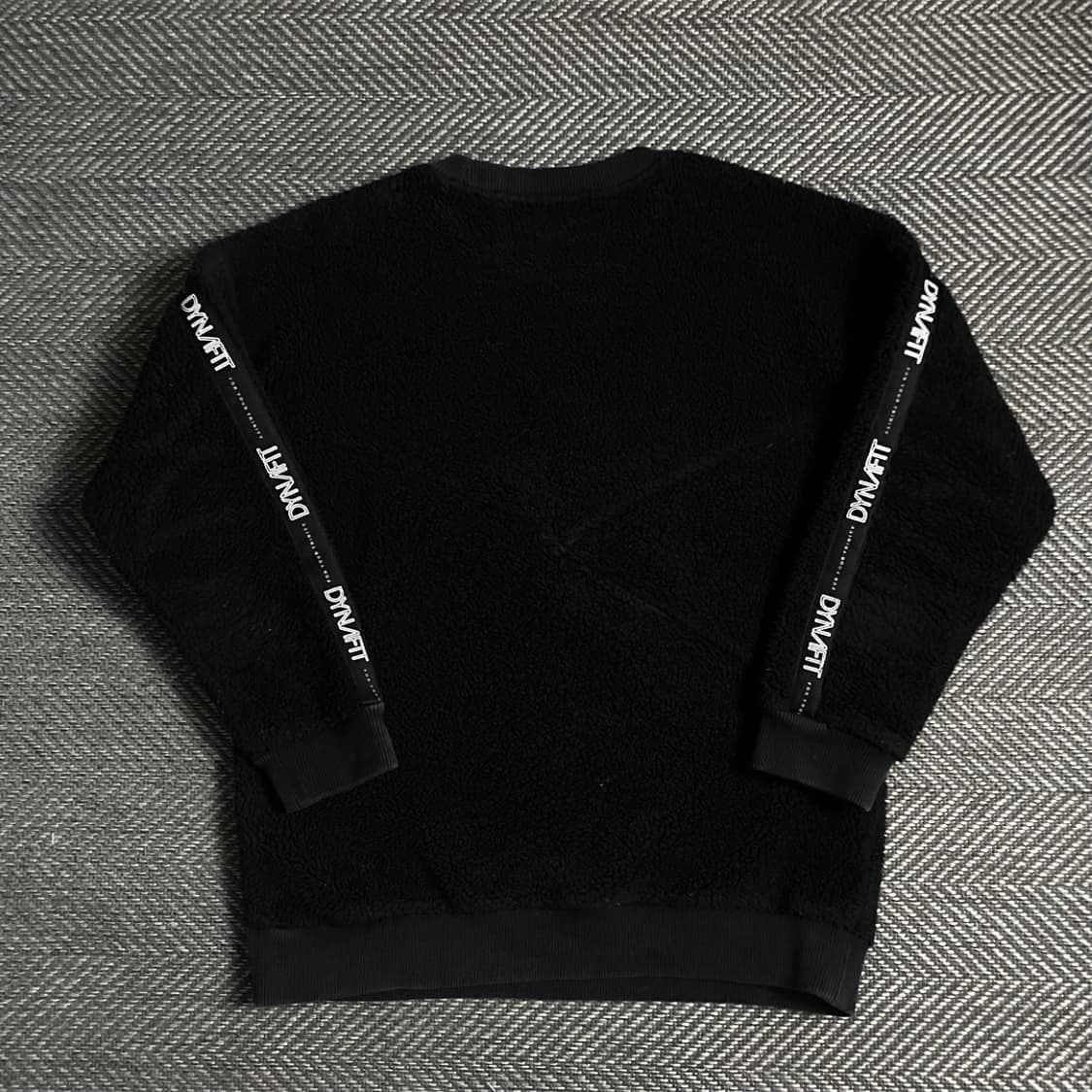 다이나핏 센터로고 블랙 플리스 맨투맨o 5365 상품이미지4