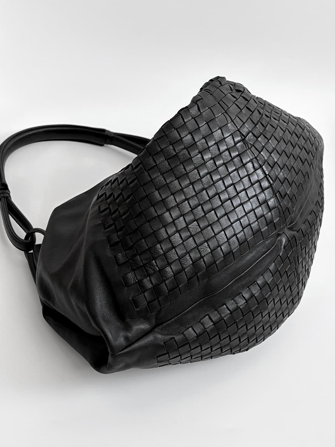 보테가베네타 인트레치아토 포춘쿠키 호보백 판매합니다. 상품이미지8