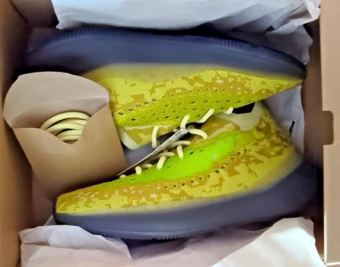 아디다스 이지부스트380 하이라이트 290 상품이미지2