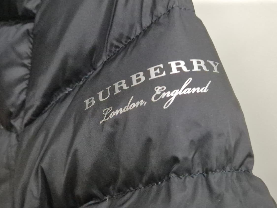 버버리 라임하우스 다운 파카 8003537_A1189_BL ACK(S) 상품이미지8