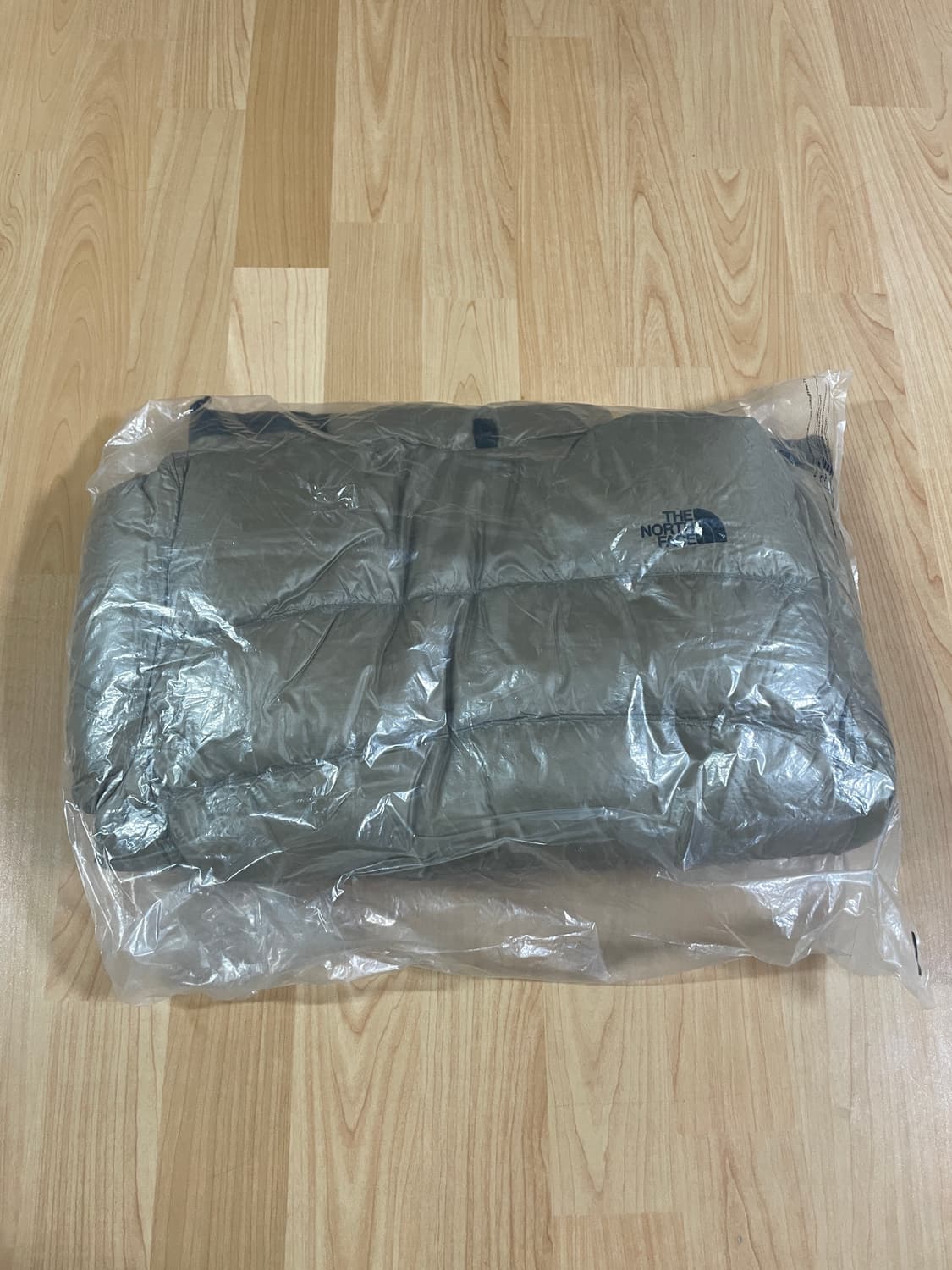 [새제품] 노스페이스 아콘카구아 경량패딩 상품이미지4