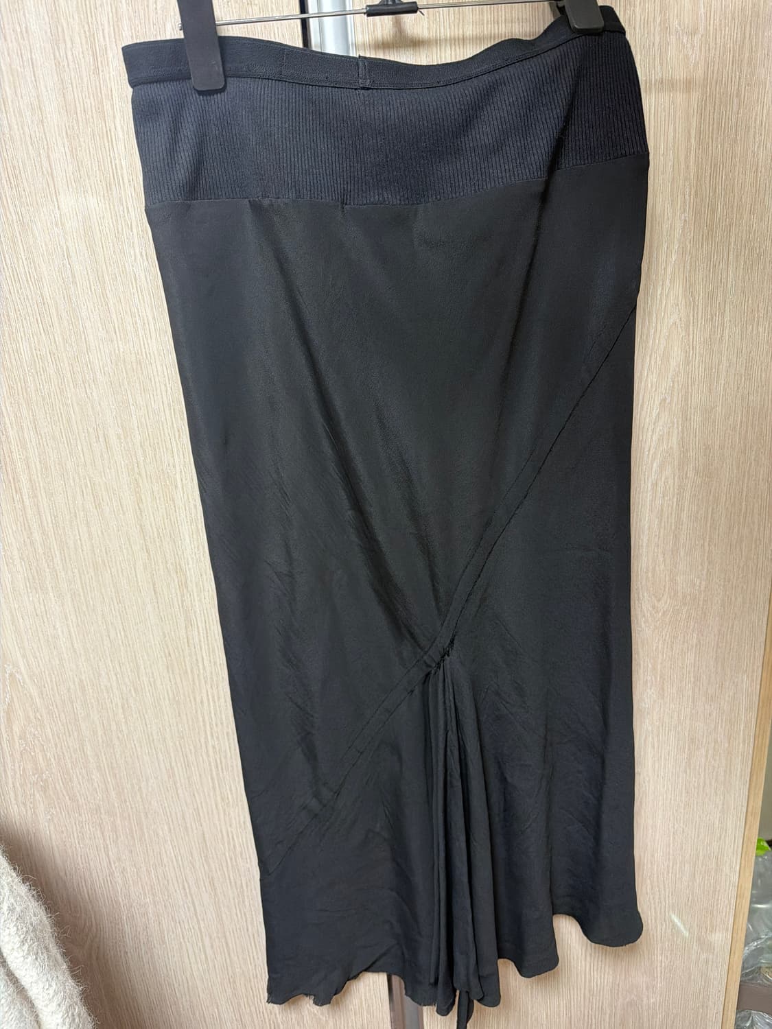 릭오웬스 bias 비스코스 미디 스커트 교환(판매x) 상품이미지5