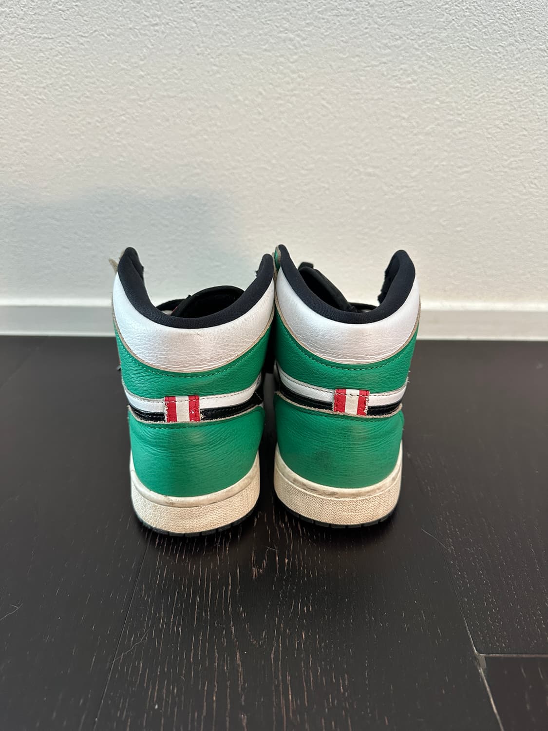  조던 1 레트로 하이 OG 럭키 그린 상품이미지2