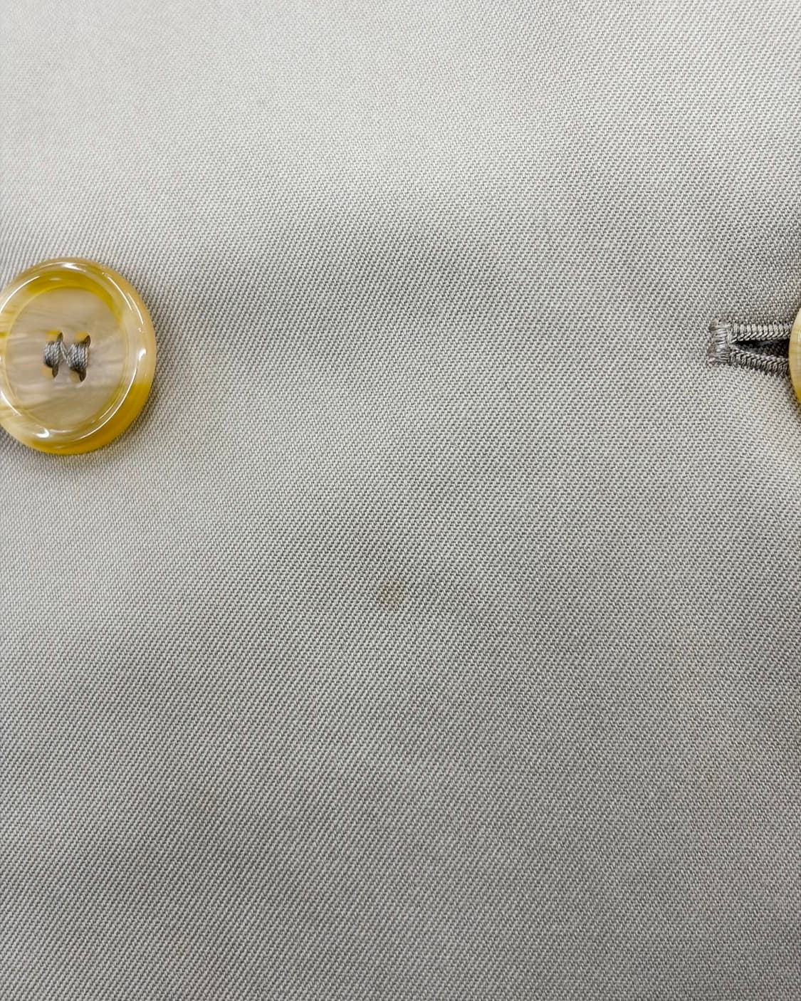 버버리 베이지 더블 브레스티드 슬리브리스 트렌치 코트 상품이미지8