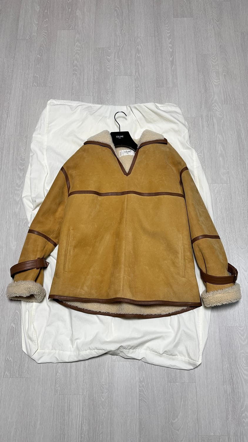 셀린느 여성 리얼 무스탕 38사이즈 국내 매장 정품(남성가능) 정가 천만 상품이미지1