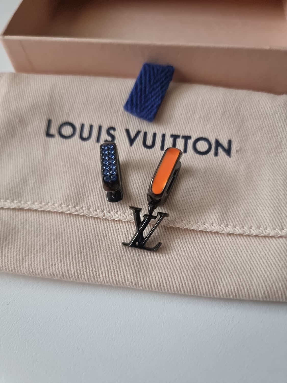 루이비통 파라다이스 체인 드롭 귀걸이 남성용 상품이미지4