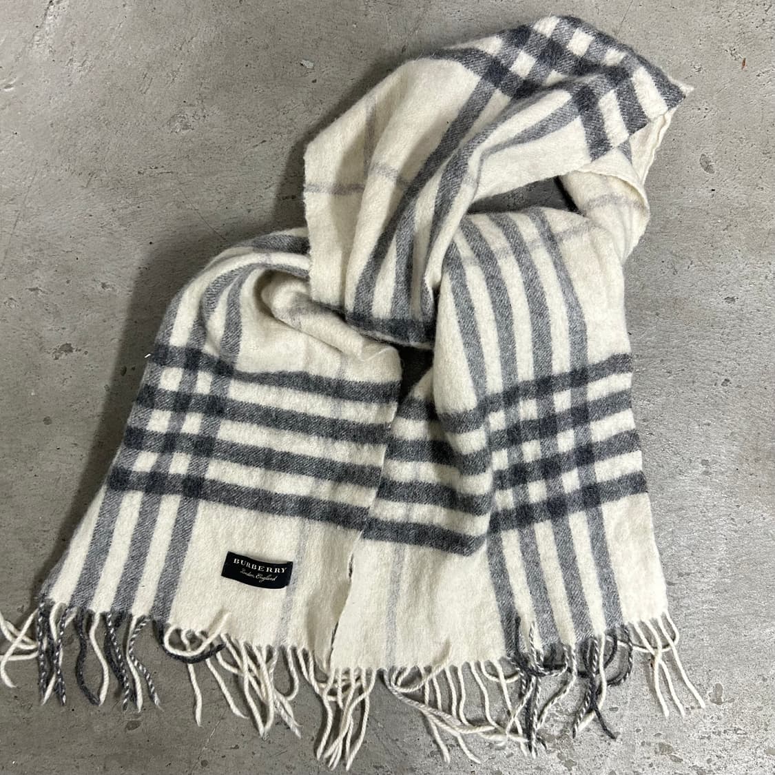버버리 목도리[1652] 상품이미지1