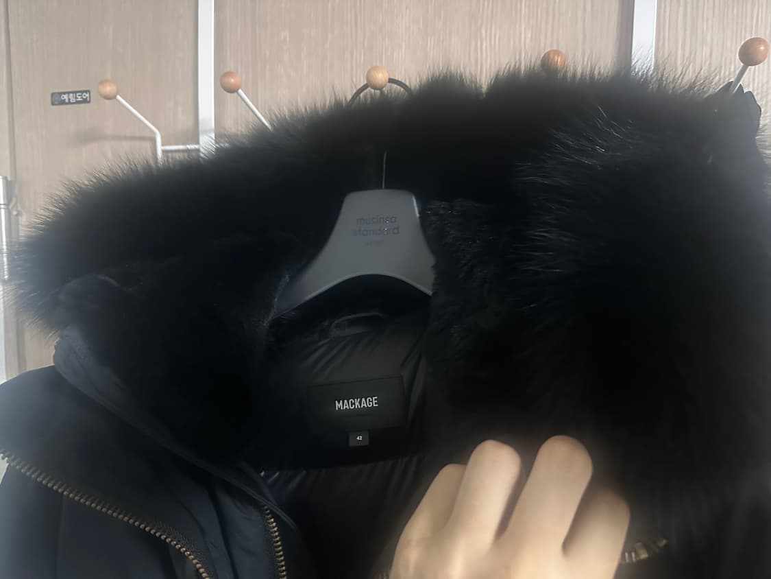 24fw(42) 맥케이지 금장 블랙 팝니다. 상품이미지9