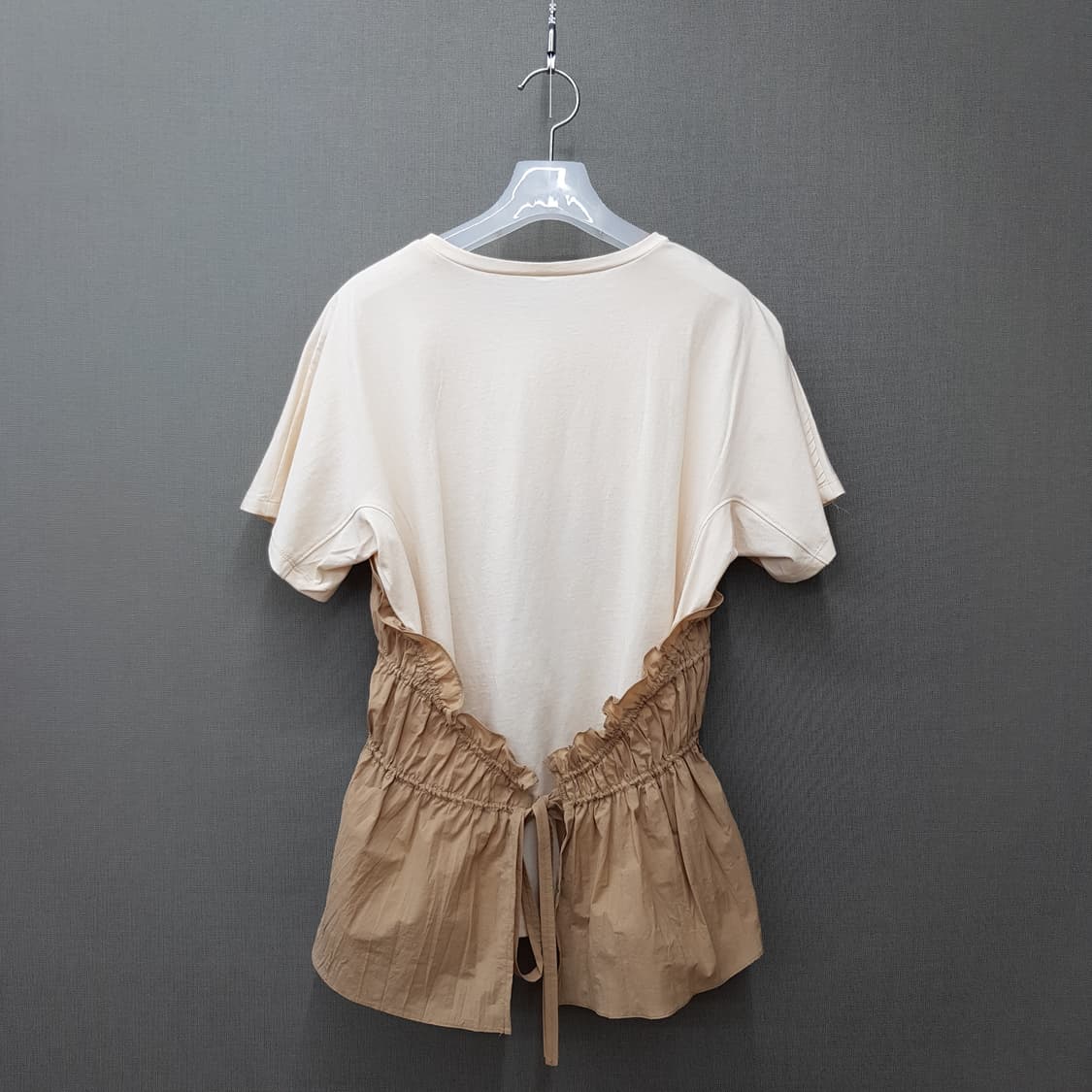 한섬 마인 2024 셔링 레이어드 하프 슬리브 탑 82-90-160사이즈 상품이미지4