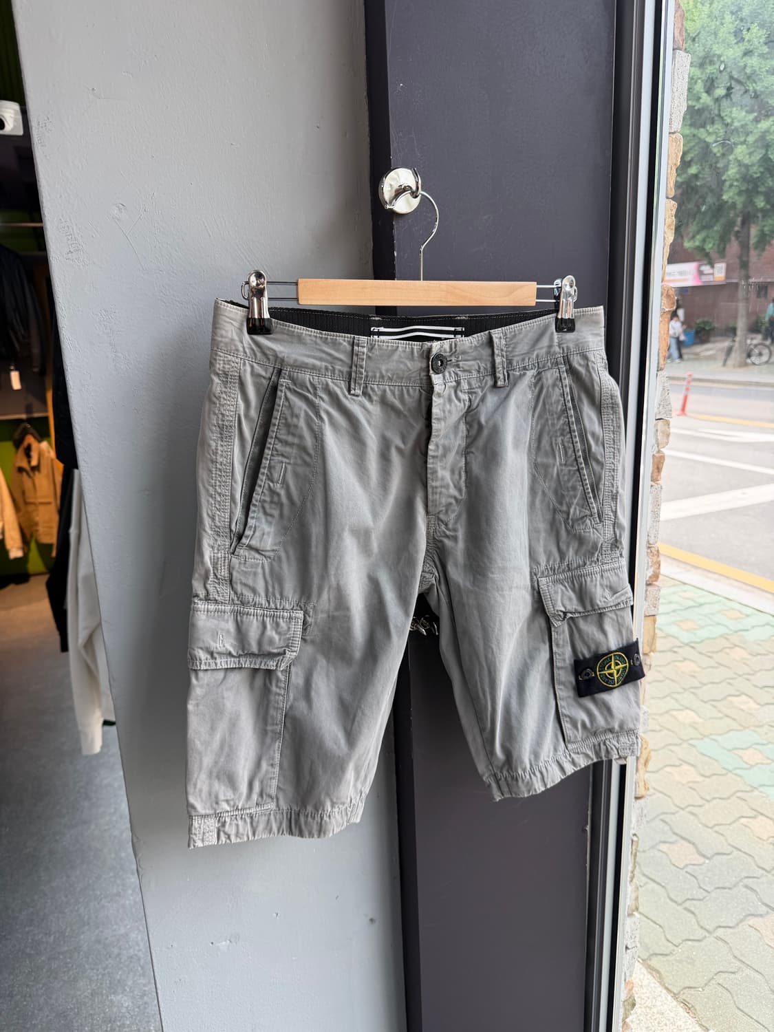 31/ 스톤아일랜드 네츄럴워싱 카고 반바지 상품이미지2