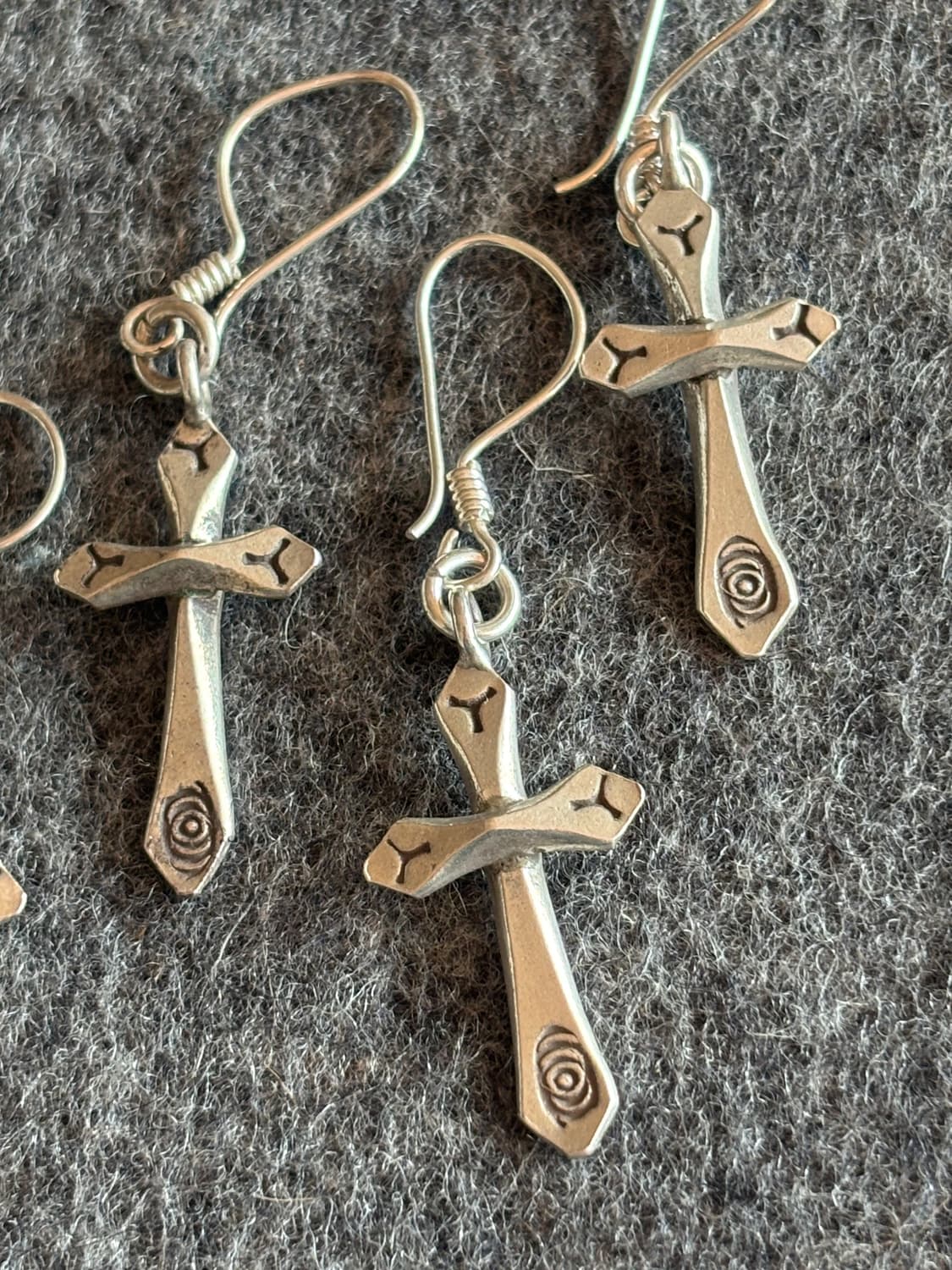 실버 십자가 귀걸이 (낱개) 상품이미지3