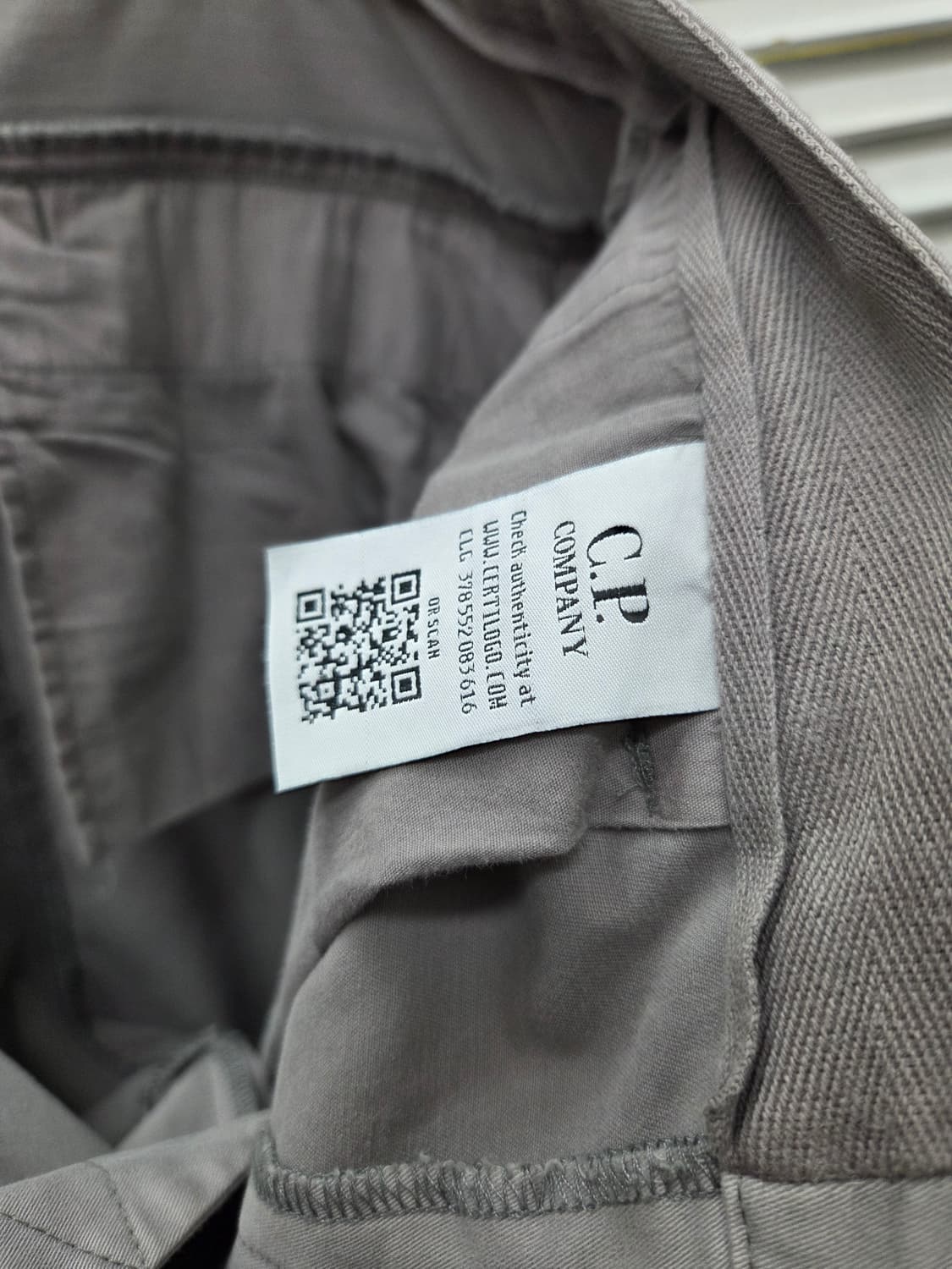 씨피컴퍼니 고글 와펜 카고 팬츠 상품이미지6