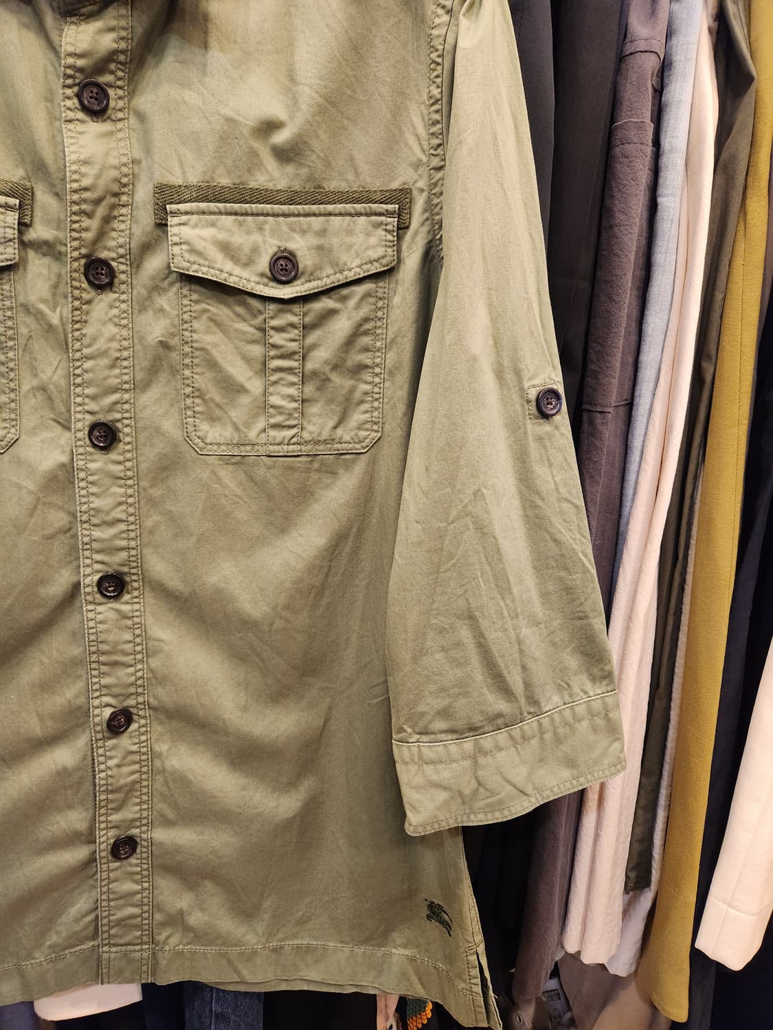 버버리 블랙라벨 카키 야상 셔츠  상품이미지5