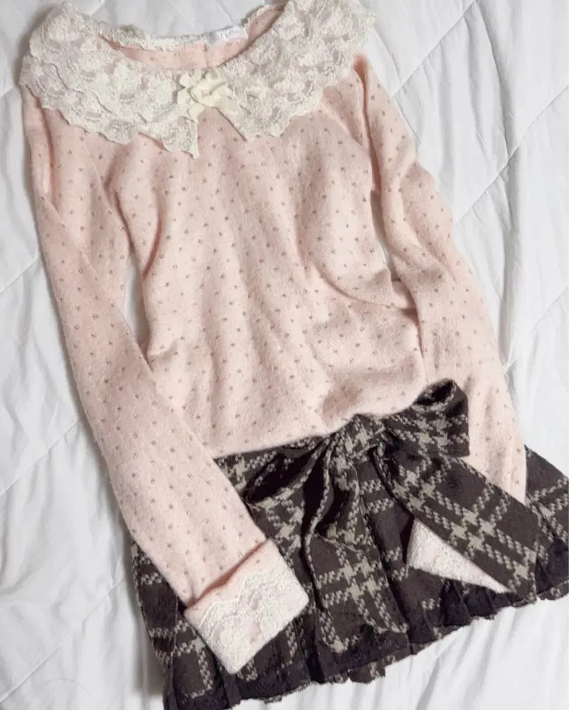 Liz lisa 리즈리사 하트펀칭 레이스 카라 고전 니트  상품이미지1