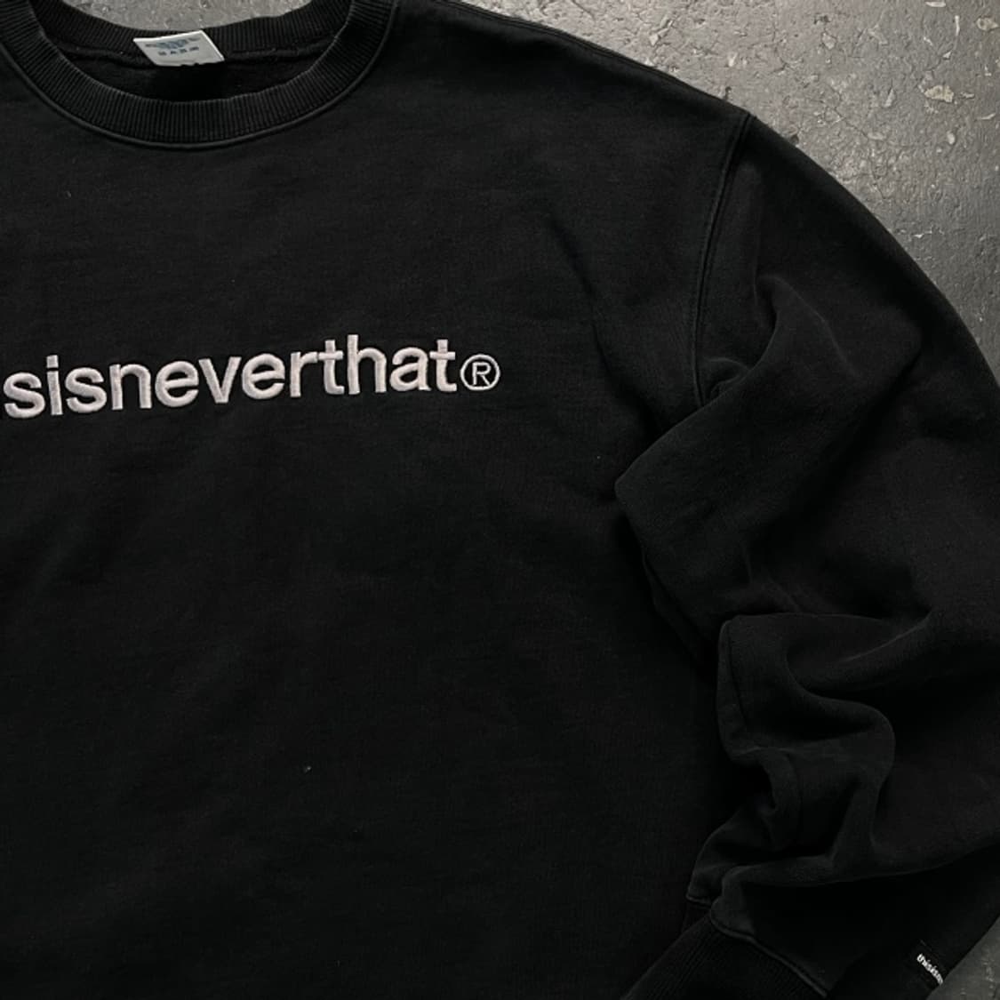 100 디스이즈네버댓 맨투맨 상품이미지2