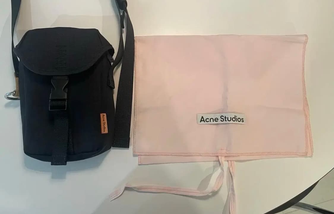 아크네 립스탑 미니 크로스백 상품이미지4