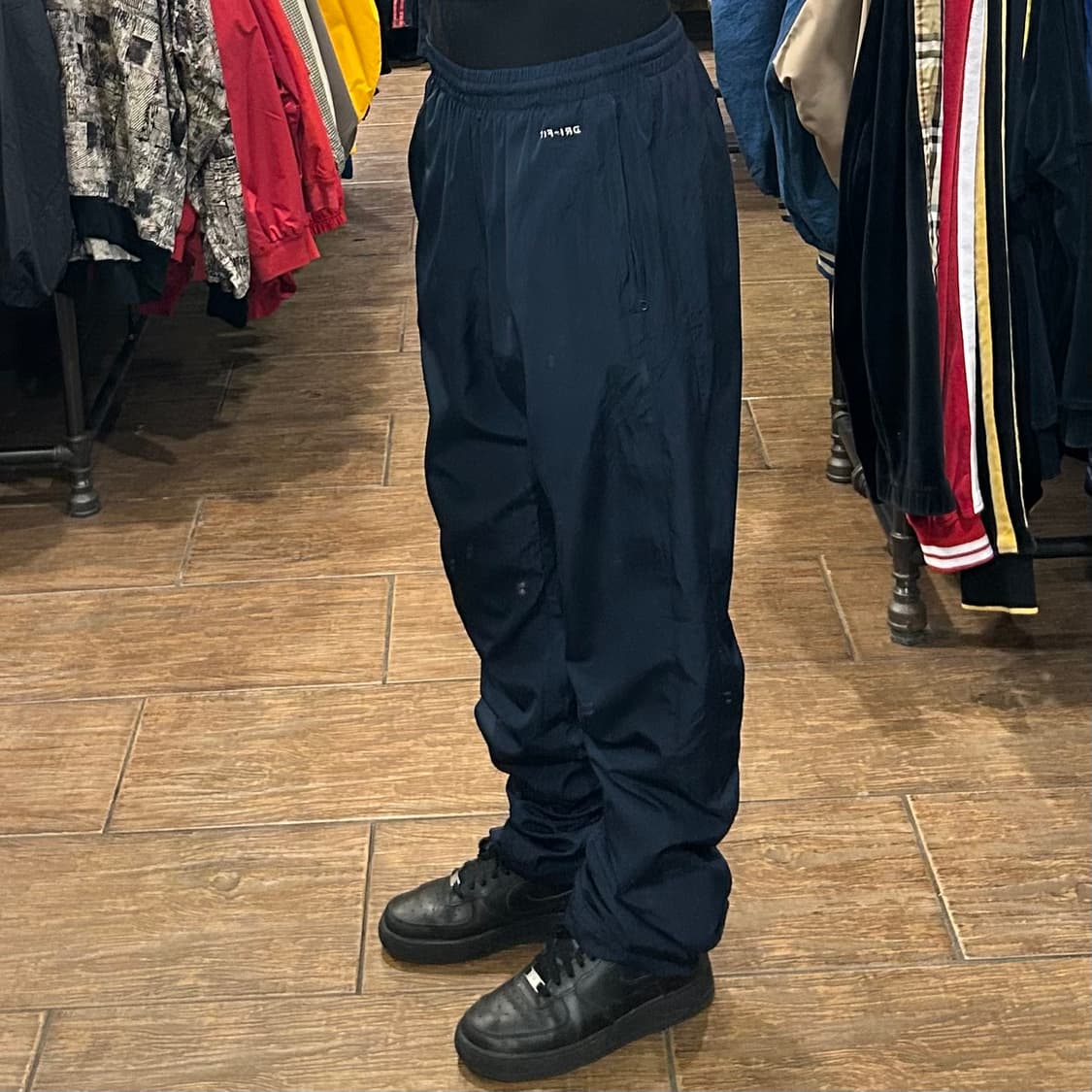 [HI] 나이키 나일론 트레이닝 팬츠 네이비 상품이미지4