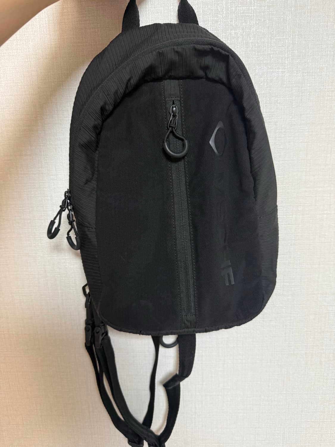 미스치프 투웨이 메쉬 슬링백 블랙 상품이미지1