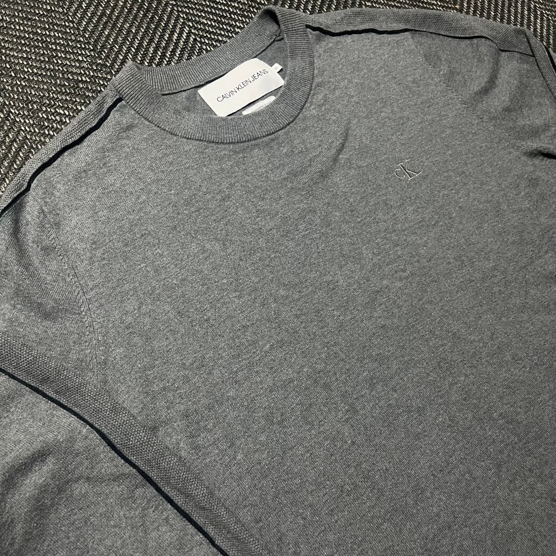 CALVIN KLEIN JEANS 캘빈클라인 캐시미어 니트 상품이미지3